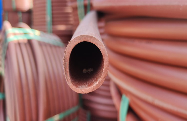 永昌电力行业使用的RPE阻燃穿线管有哪些标准？